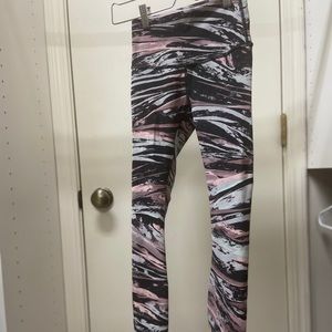 Lulu lemon 25” wunder lux stream tight size 2